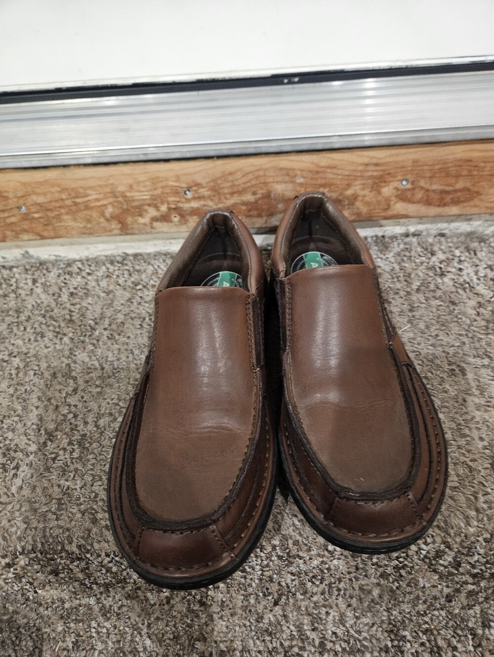 Men's Brown Streetcars Carrera Slip-On Dress Shoes Size 9m